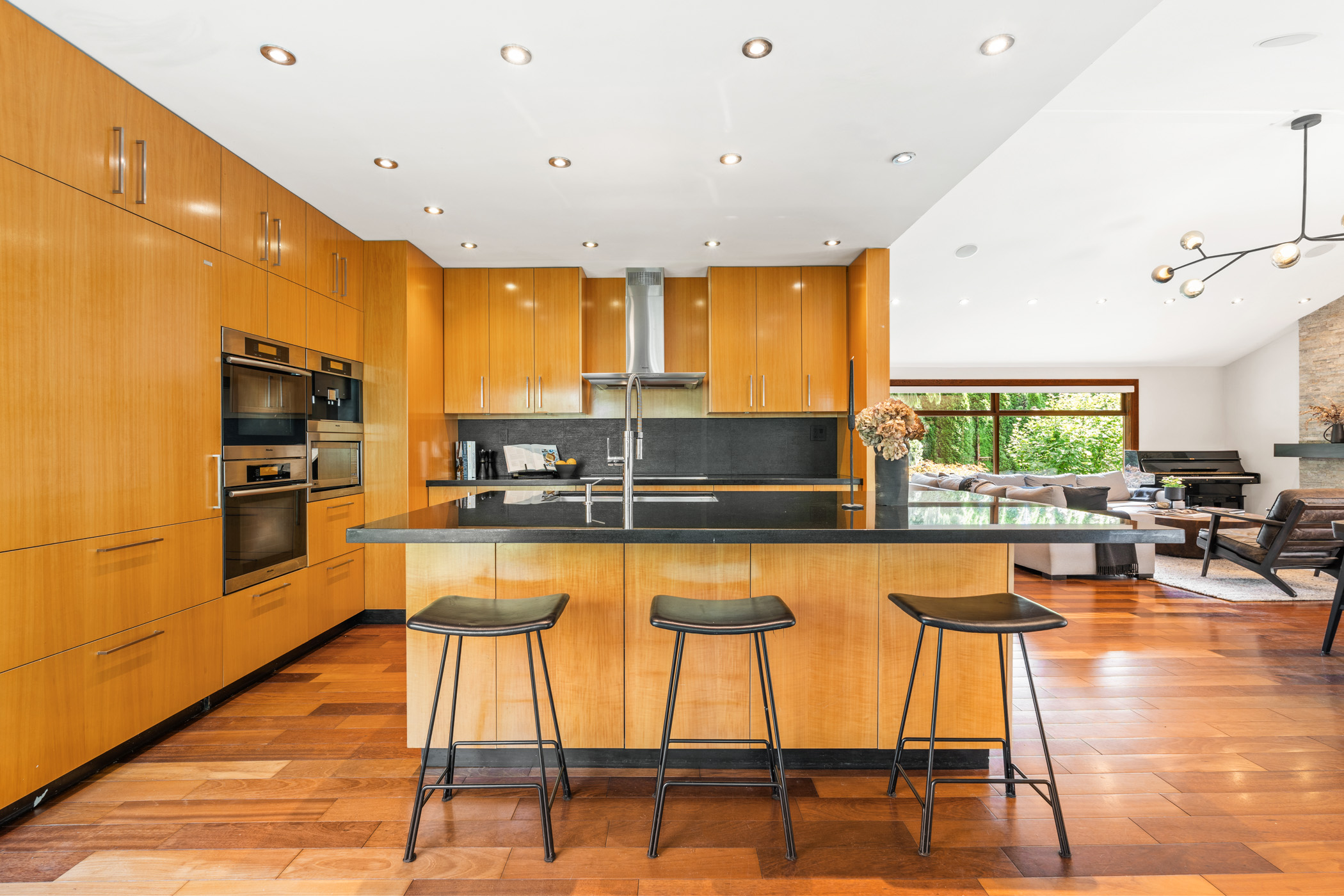 1325 25th Street